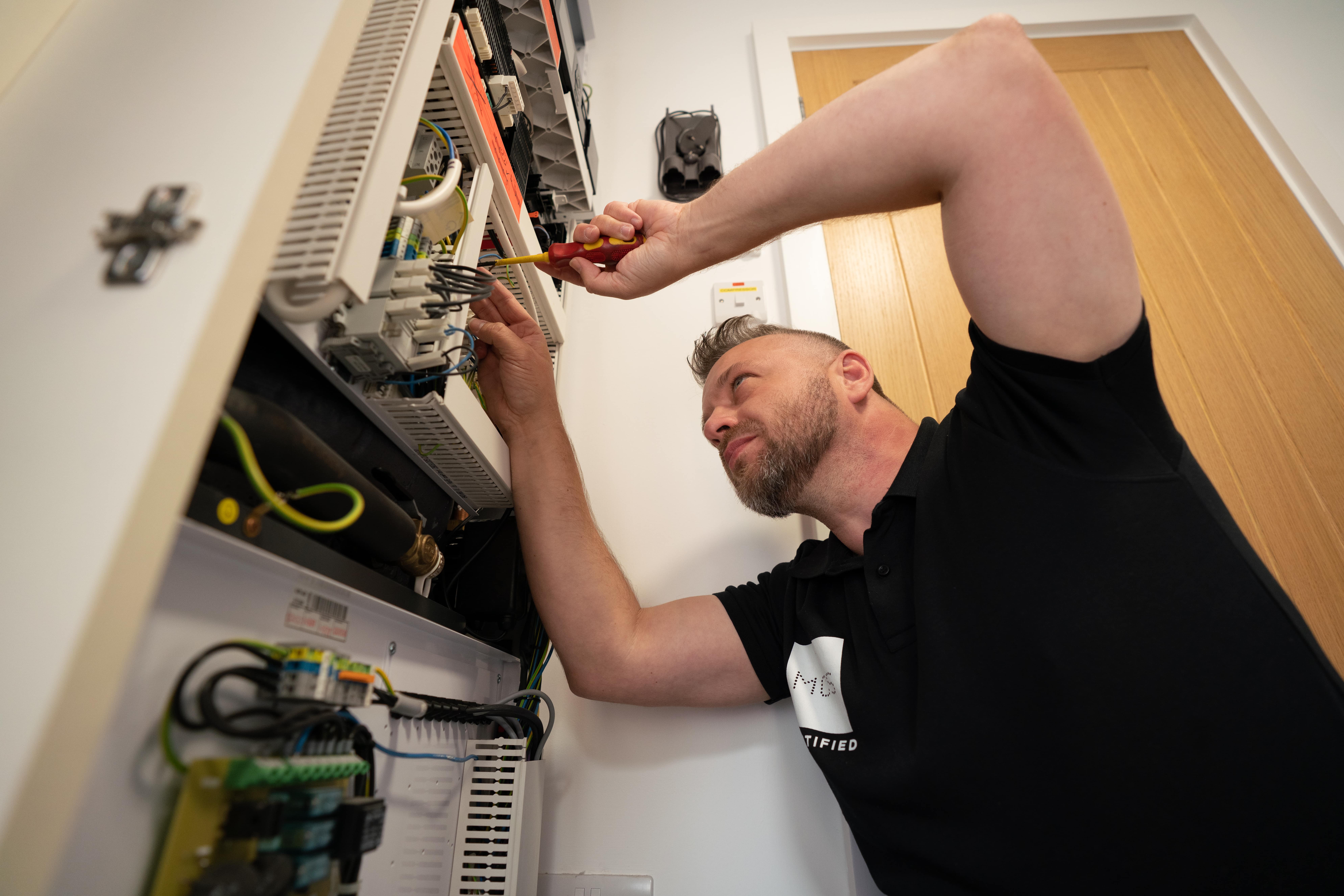 UK a "laggard" on European heat pump installation numbers - Heating and Ventilation News - Vimarsana News