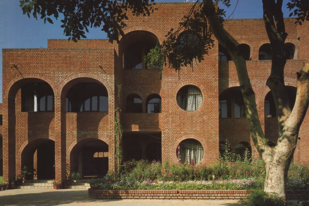 charles-correa-architectural-review