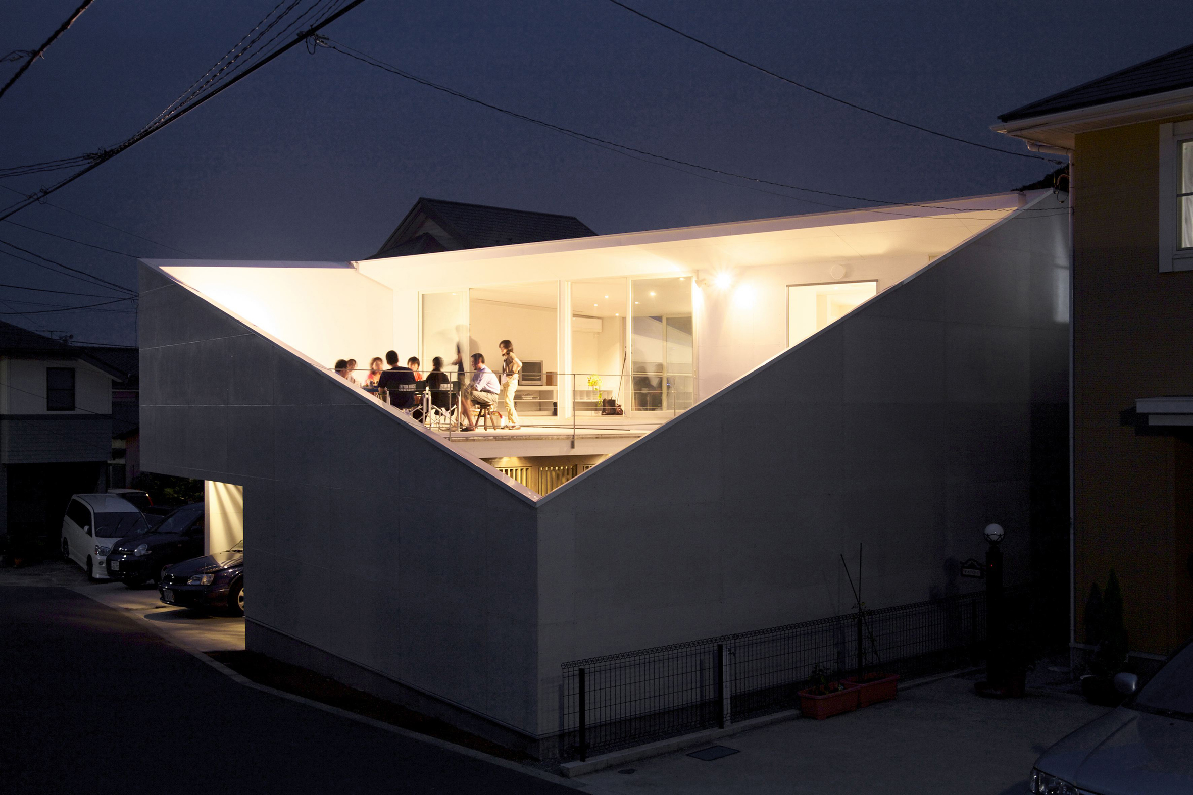 House kn by Kochi Architect's Studio, Miura City, Kanagawa, Japan The