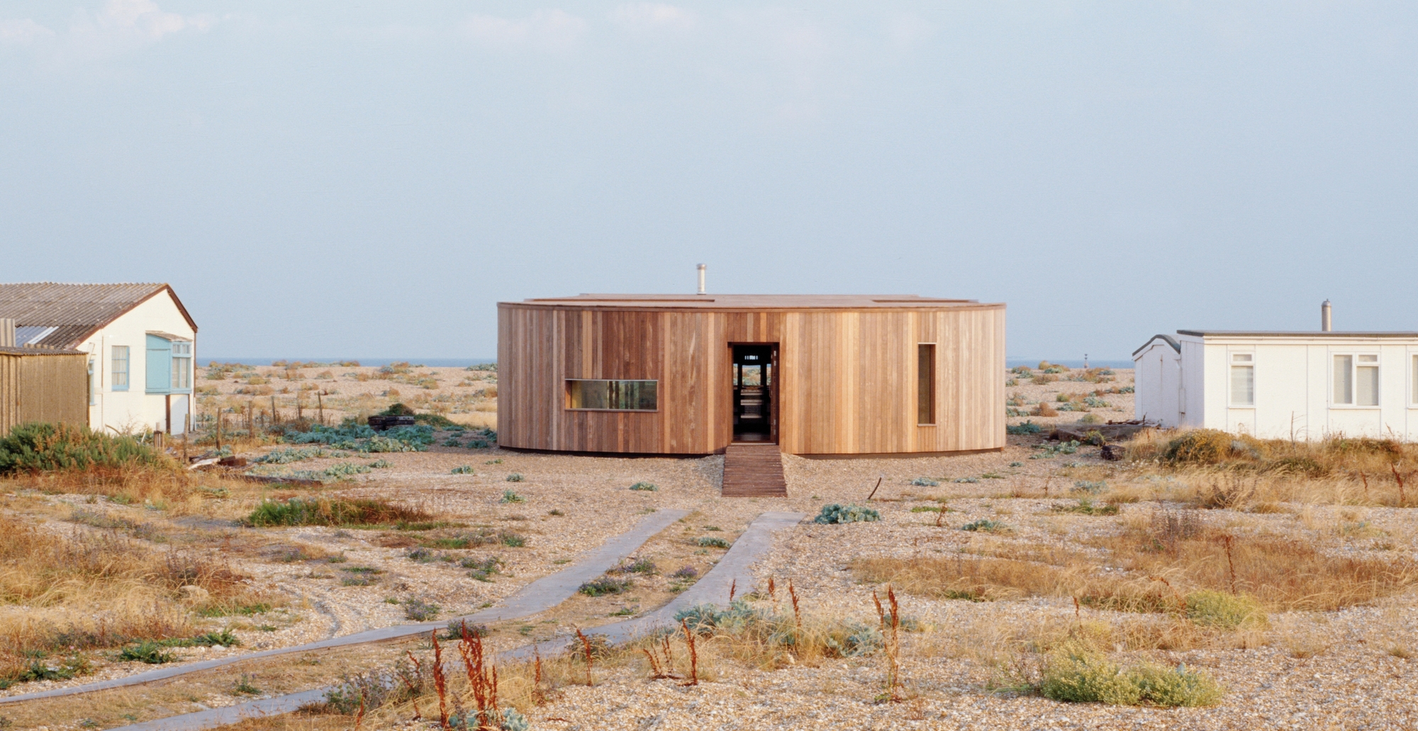 El Ray by Simon Conder Associates, Dungeness Beach, Kent, UK