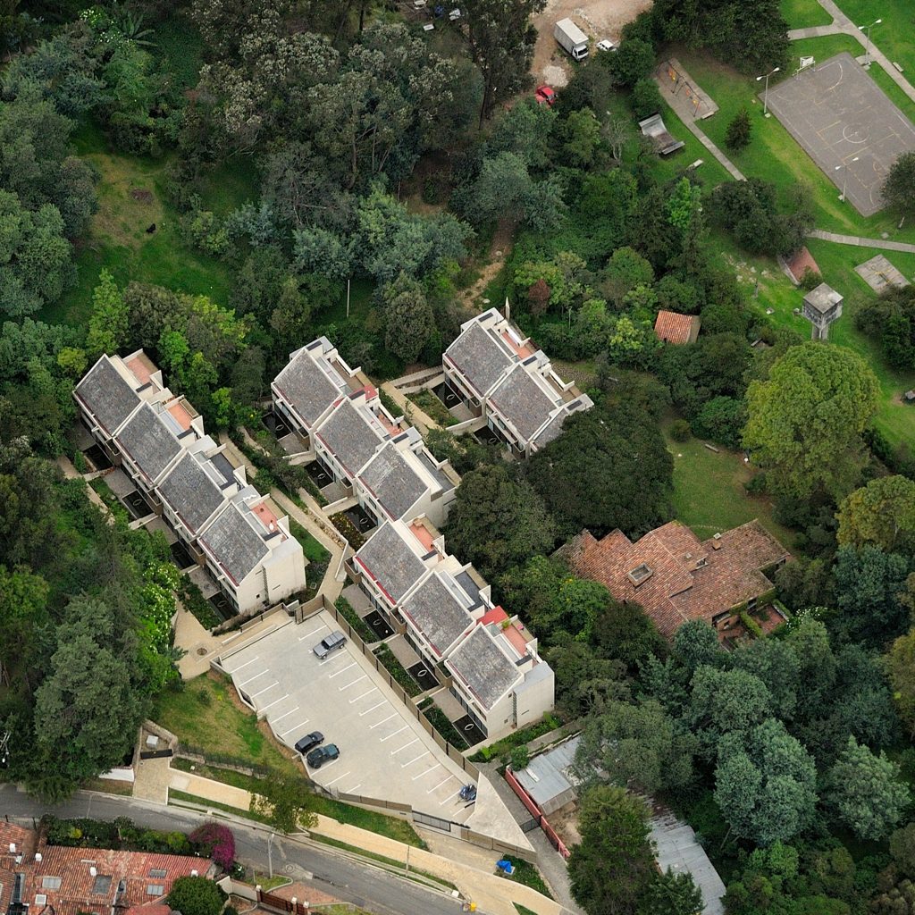 Niqia Housing by Lorenzo Castro, Bogotá, Colombia Architectural Review