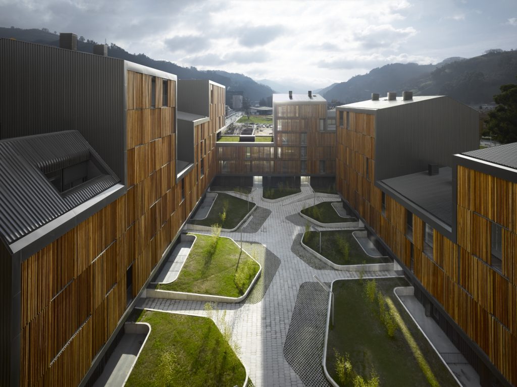 Social Housing by Zigzag Arquitectura, Mieres, Asturias, Spain