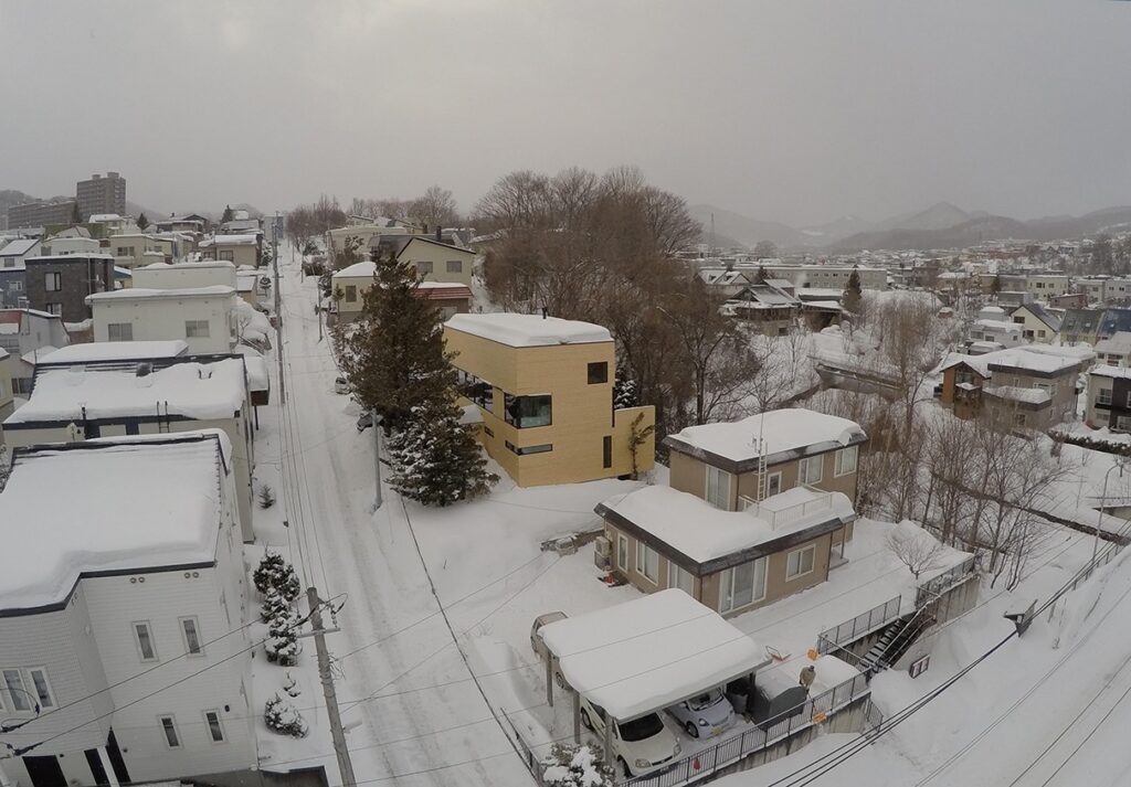Nakanosawagawa House in Sapporo, Japan by Ryo Yamada Architectural Review