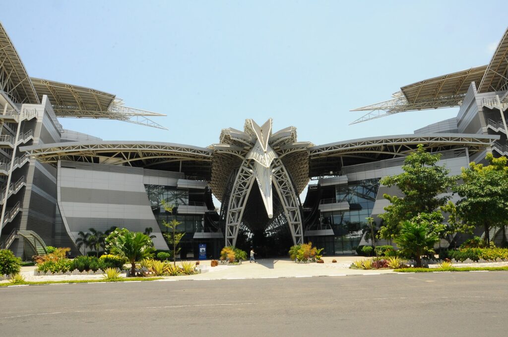 Tata Consultancy Services Siruseri Chennai India By Carlos Ott And tata-consultancy-service-limited-tcs-subsidiaries-indiancompanies-in
