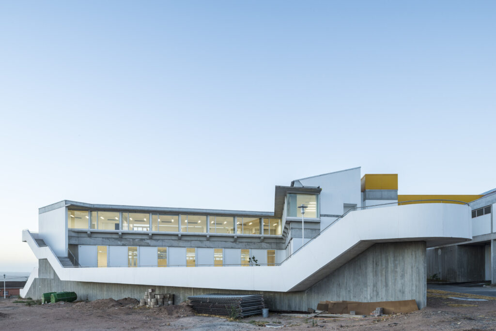 Code yellow Vredenburg Hospital in South Africa by Wolff Architects