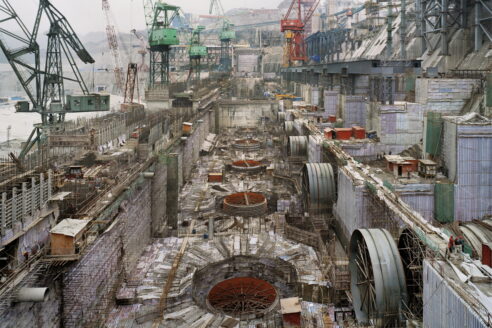Edward burtynsky three gorges dam1