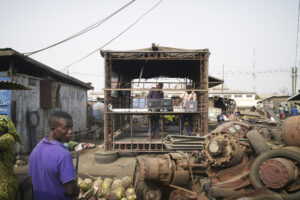 Com ghana accra dkosseaasere agbogloshie  spacecraft 20160213 17656