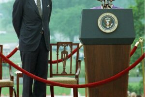 Rexfeatures 5983642a