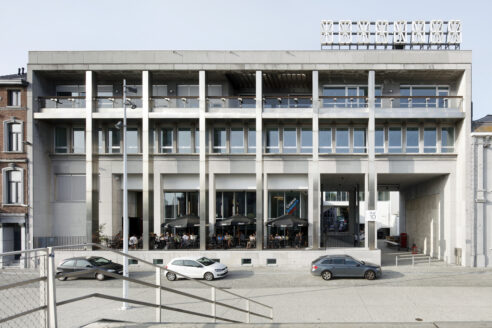 Quai10 097 charleroi v+ l'escaut