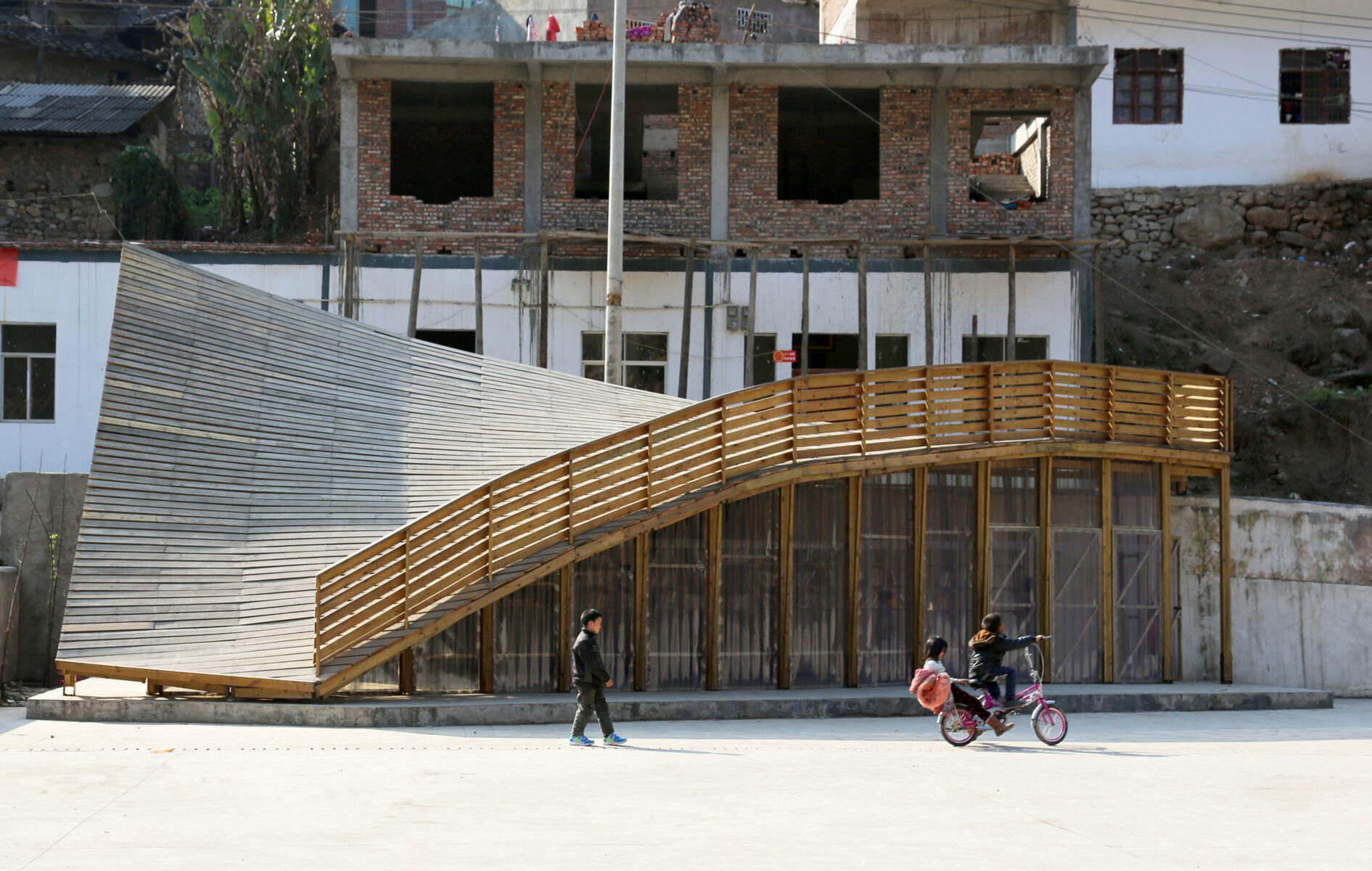 The open book: The Pinch, Shuanghe village, China by Olivier