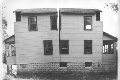 2. pioneers gordon matta clark splitting