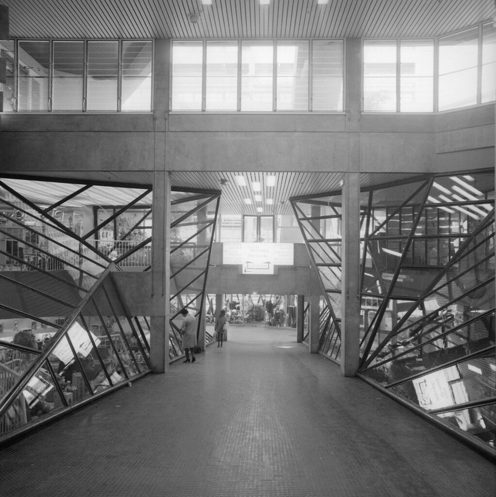 paris store ivry sur seine