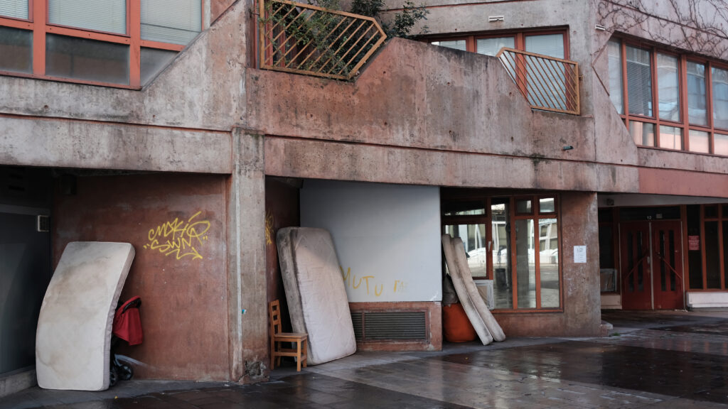 paris store ivry sur seine