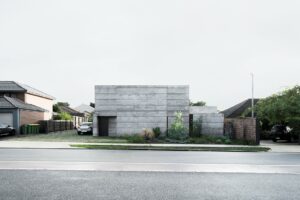 Cloister house 01 ©givlio aristide