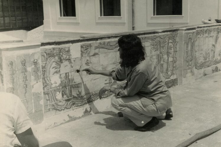 02 tiles lina bo bardi architectural review edit