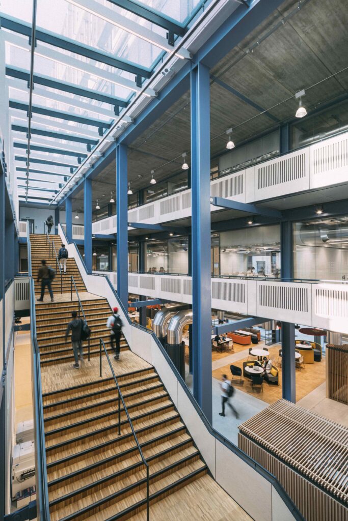 Step change Centre Building, LSE in London, UK by Rogers Stirk Harbour