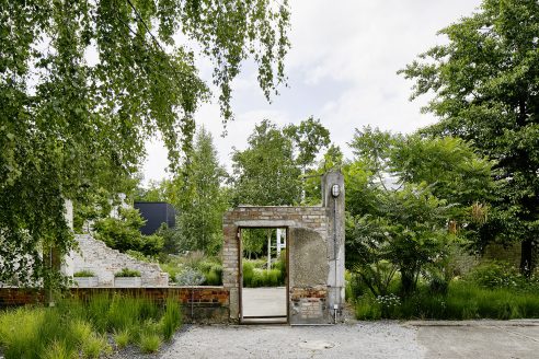 Ruin garden in Berlin by Tanja Lincke and Anselm Reyle