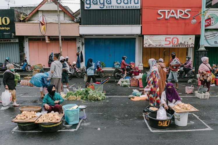 Market traders in Salatiga, Indonesia