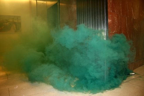 Smoke_bomb_at_Millbank_Tower-492x328.jpeg