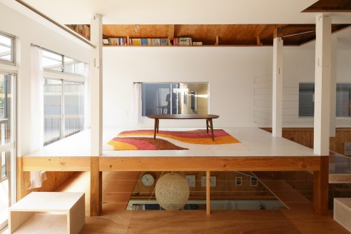 Yuka to Tenjo by Kochi Architect's Studio