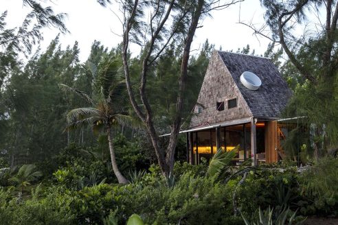 brillhut-in-the-bahamas-by-brillhart-architects-architectural-review-7-Cropped-492x328.jpg