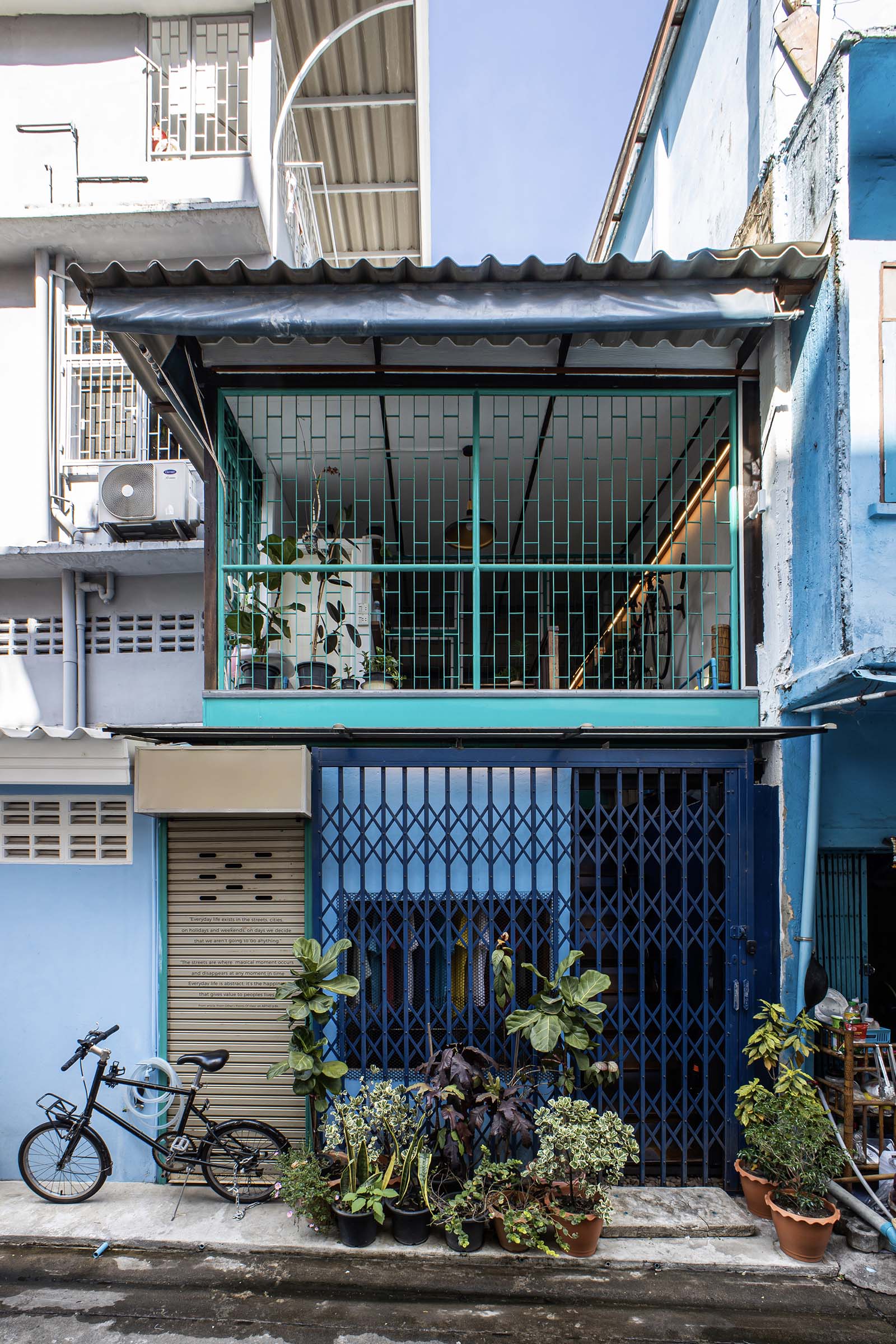 Khlong San Studio in Bangkok, Thailand by Everyday Architect & Design Studio