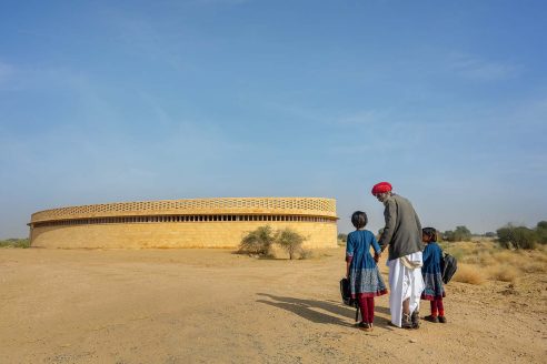 DSC_0520-EditRajkumari-Ratnavati-Girls-School-by-Diana-Kellogg-Architects-_ar_deserts-492x328.jpg