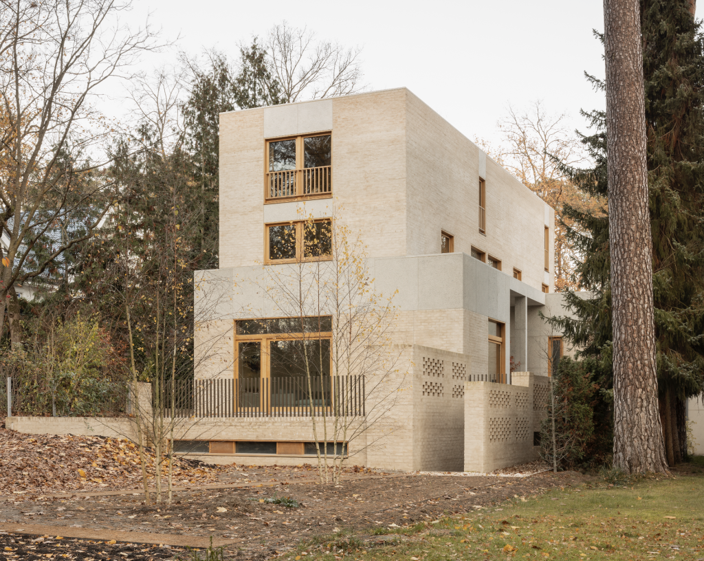 Fohlenweg by O’Sullivan Skoufoglou Architects in Germany 