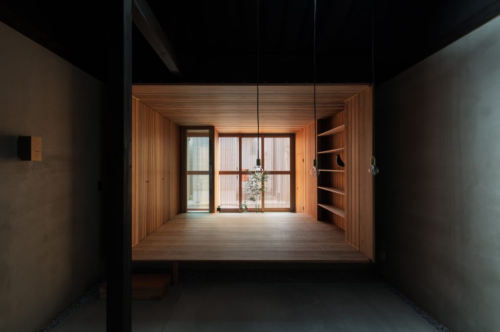 Terraced House by Atelier Luke in Japan 