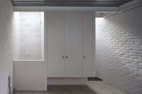 MOCT-Studio-Small-House-London-Architectural-Review4-492x328.jpg