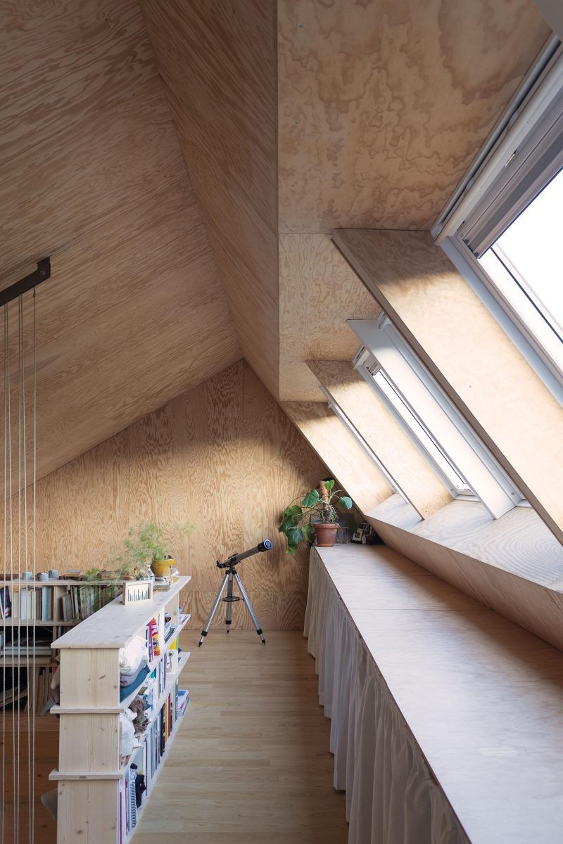 Toue Cabanée by Atelier du Ralliement in Le Cellier, France