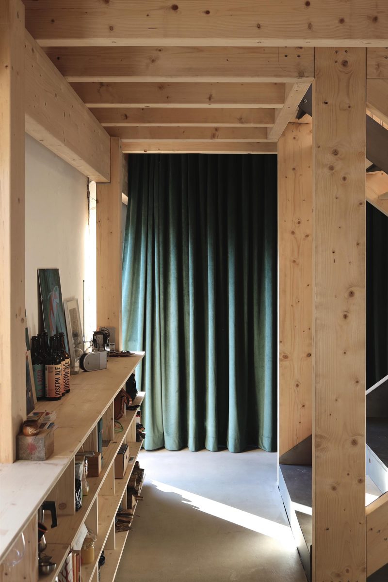Toue Cabanée by Atelier du Ralliement in Le Cellier, France
