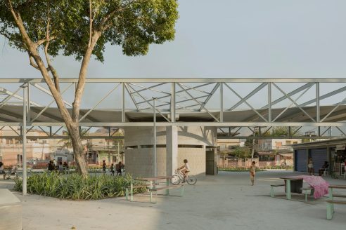 Parque Realengo market