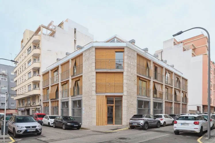 H-arquitectes-Mallorca-Spain-Social-housing-bastard-concrete-mares-stone-architectural-review8-748x499.webp