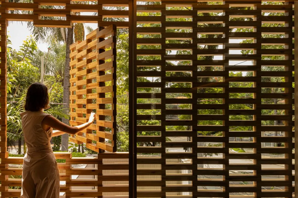 Block House in São Paulo, Brazil by Studio MK27