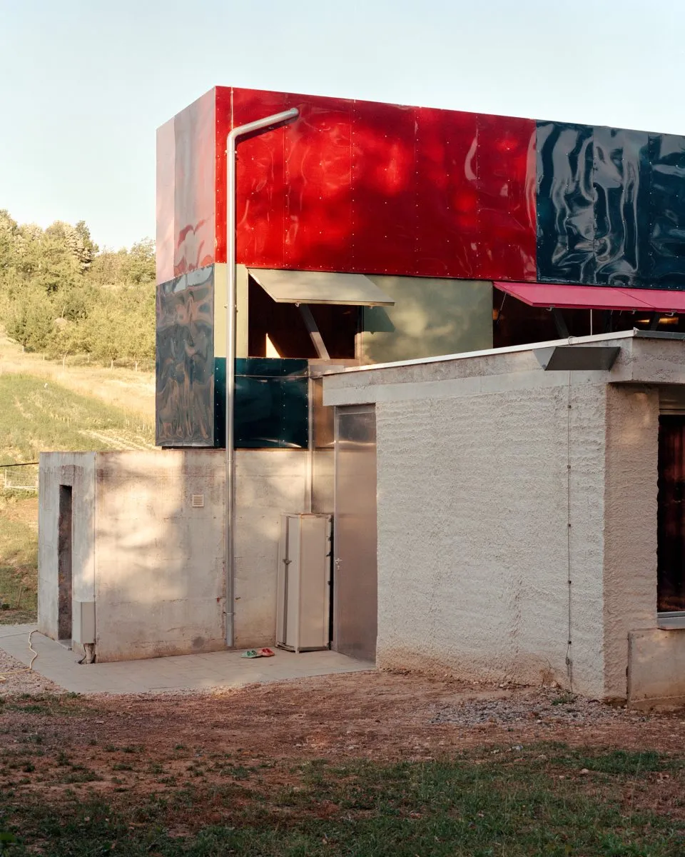 Hiding in plain sight: House for five women in Gradačac, Bosnia