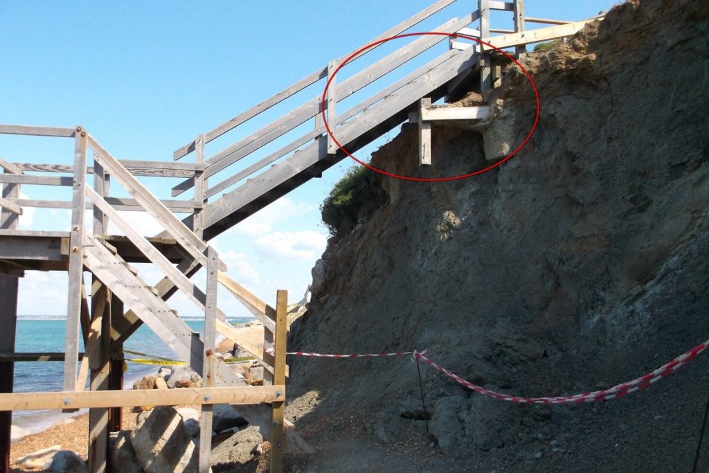 Access to Isle of Wight beach affected by landslip | Ground Engineering