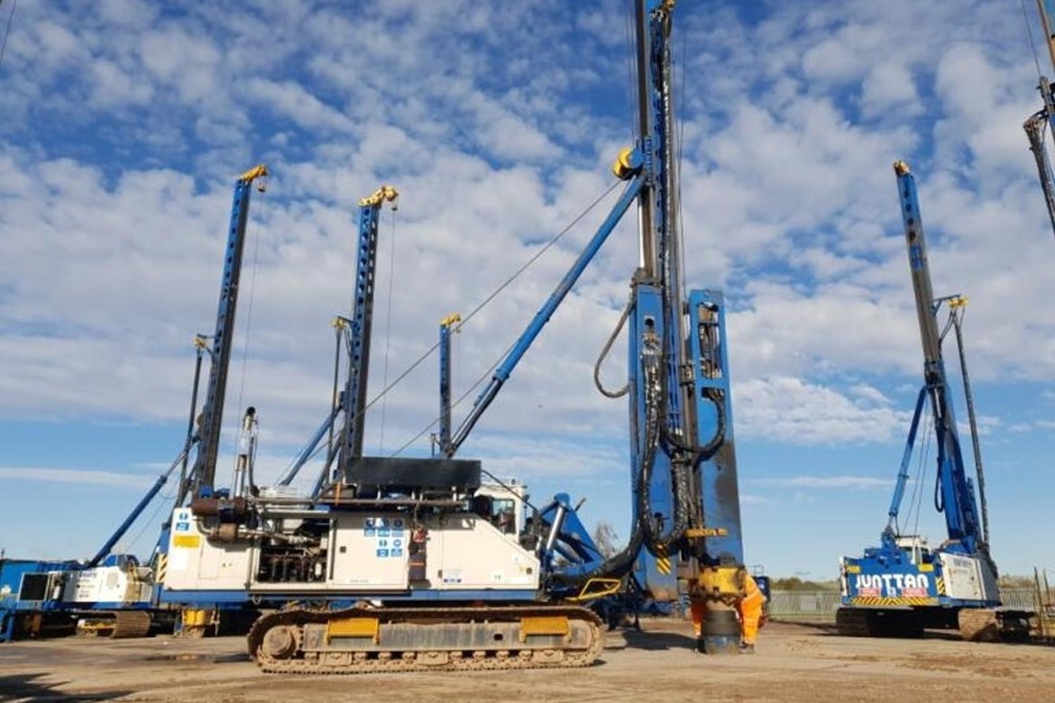 ‘World-first’ emission-reduction tech trialled on HS2 machinery ...