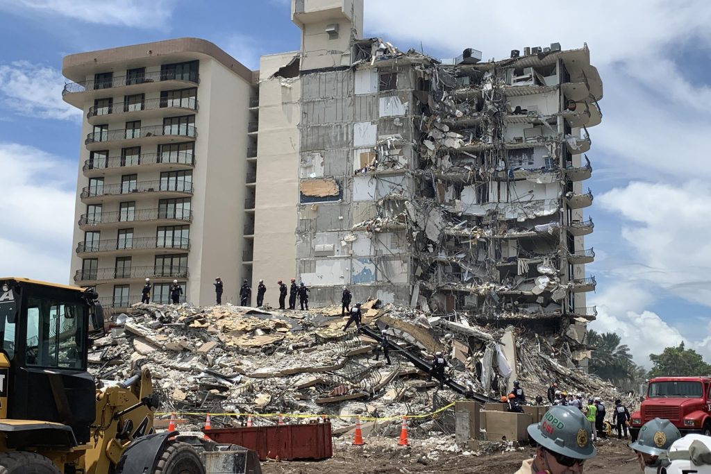 Miami building collapse federal investigators named Ground Engineering