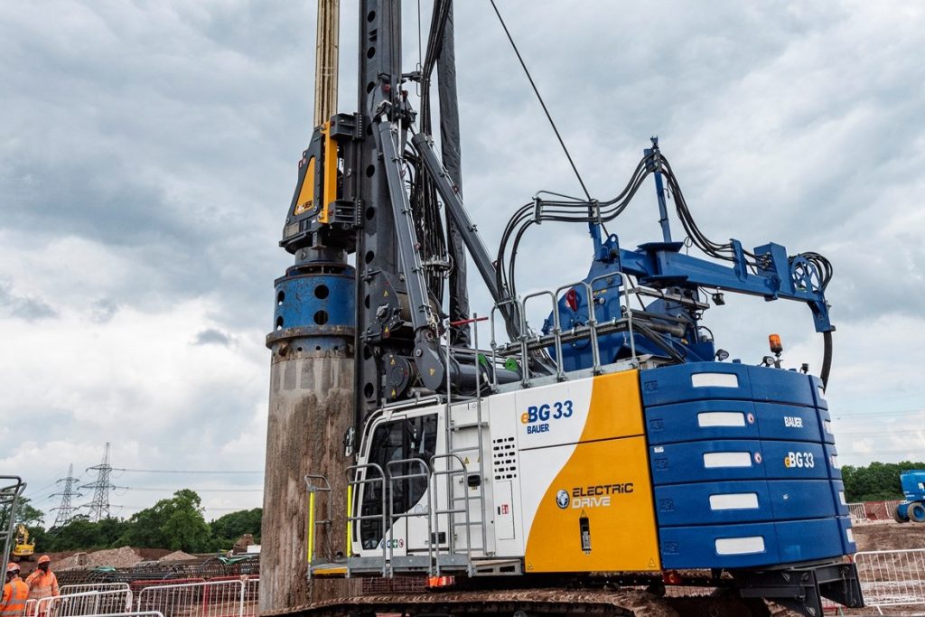 HS2 tests ‘world first’ electric drilling rig at Warwickshire site