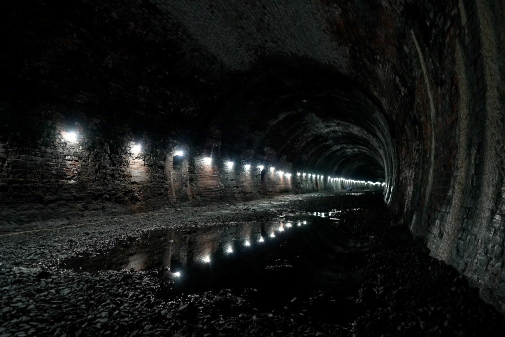 Historic Glasgow railway tunnel inspected with 'xray' imaging Ground