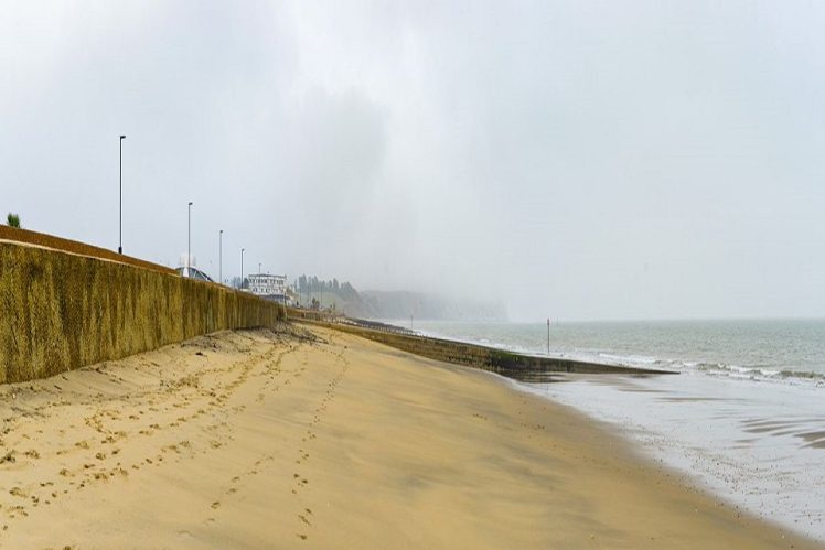 Isle of Wight coastal defence scheme gets underway | Ground Engineering