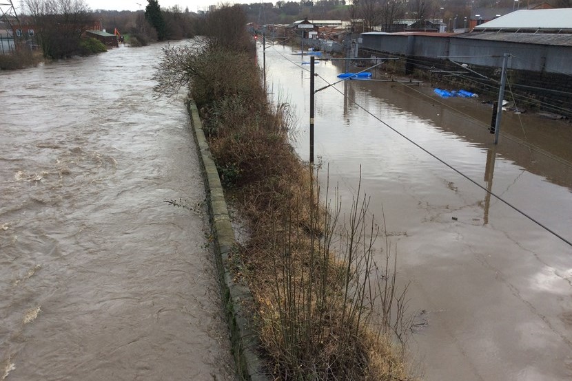 Leeds flood defence scheme construction underway to protect rail