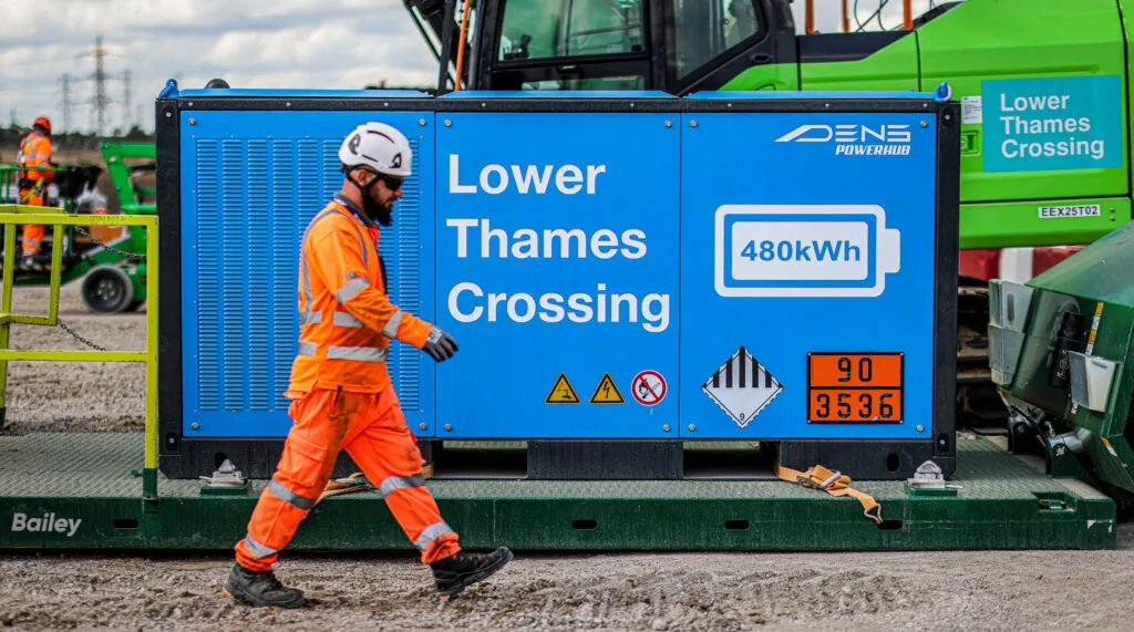 Lower Thames Crossing deploys zero-emissions construction machinery