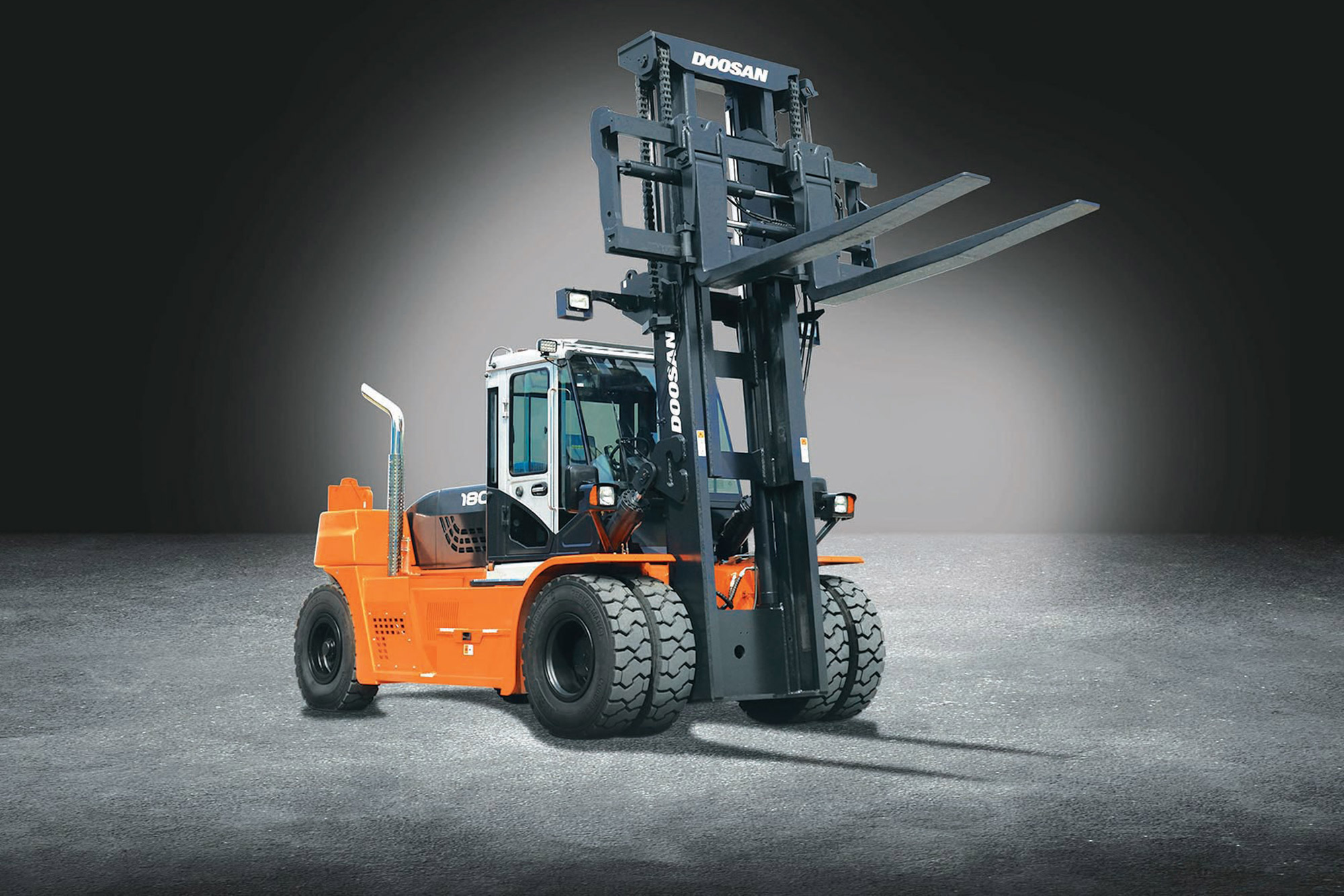 Large capacity forklifts MRW