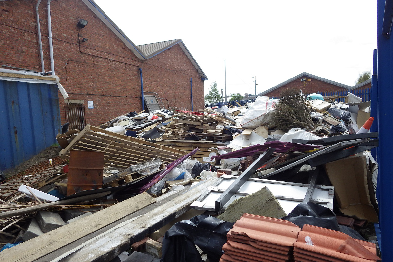 Director fined over construction waste MRW