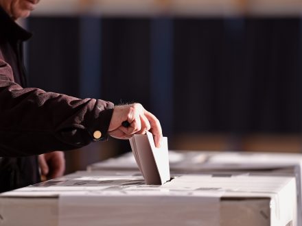 Parties vie on waste as elections loom | MRW