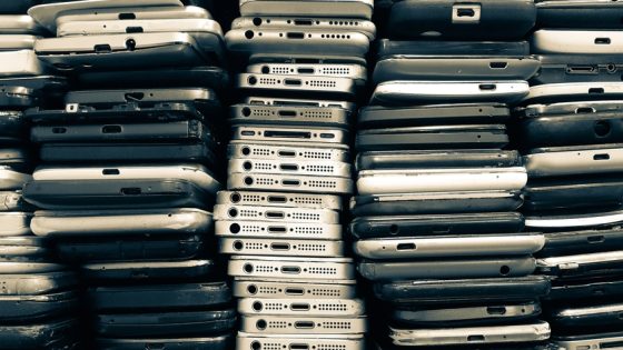 WWF ‘fast phones’ e-waste report outlines UK supply circularity barriers