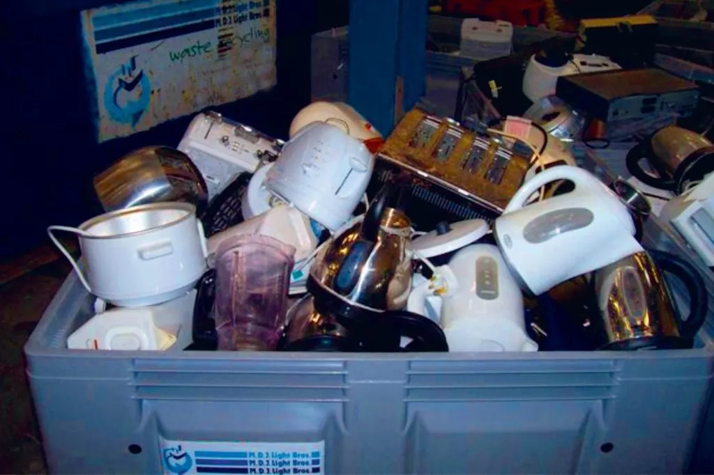 Welsh Government proposes extension of workplace recycling