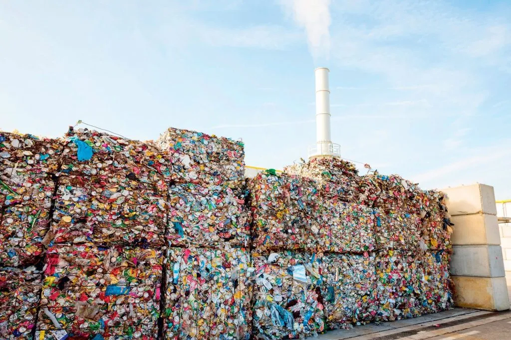 EU proposes extending ETS to waste incineration from 2031